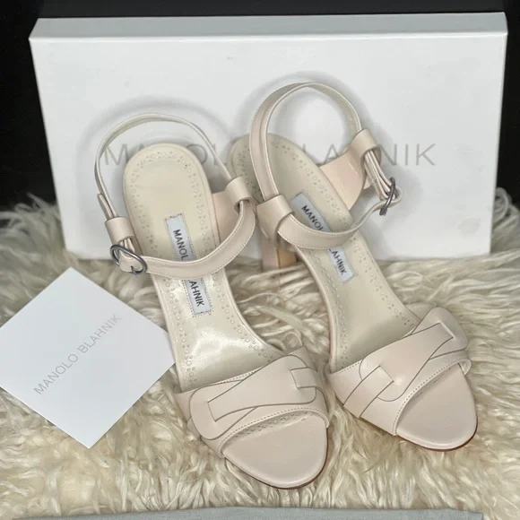 Manolo Blahnik 
Sandals in light beige leather Hydra Calf - Picture 4 of 8